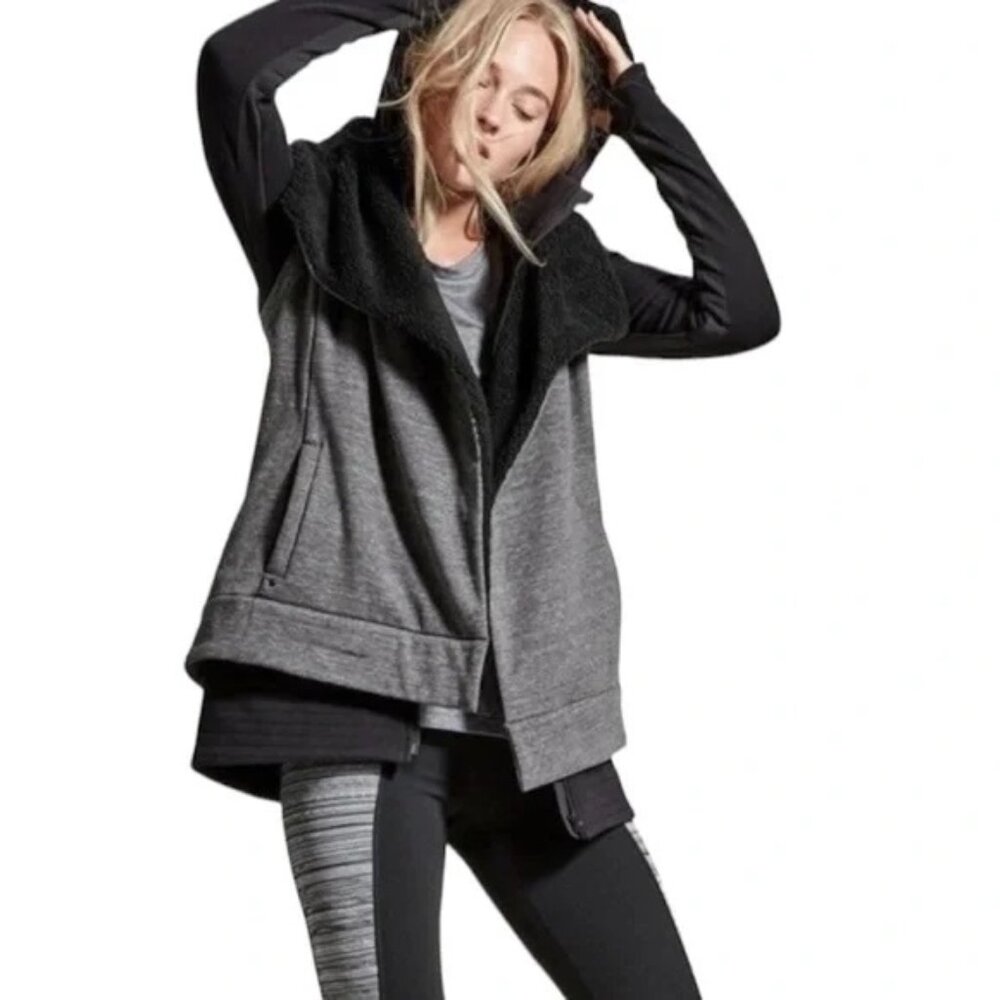 Athleta Gray Apres Anything Sherpa Vest XS